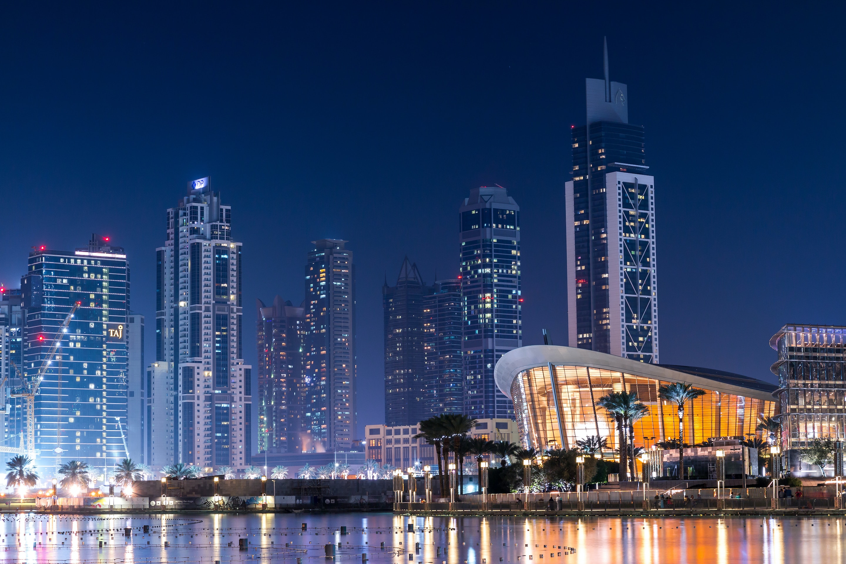 How much can you earn selling real estate in Dubai?
